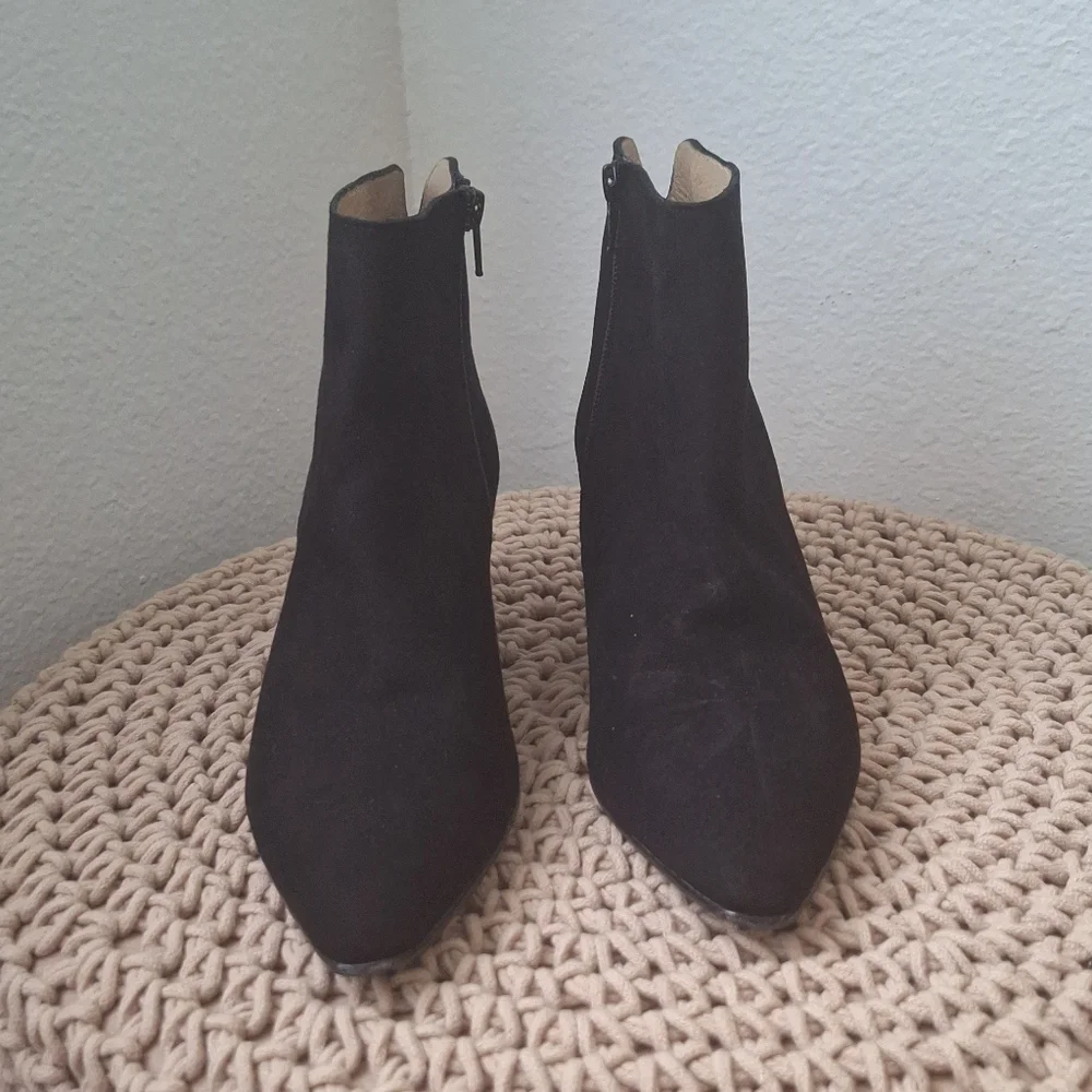 New Antonio Di Falia Black Suede Ankle Booties Made In PORTUGAL - Picture 2 of 8